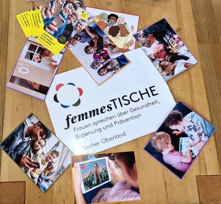 Femmes Tisch zum Thema Rassismus