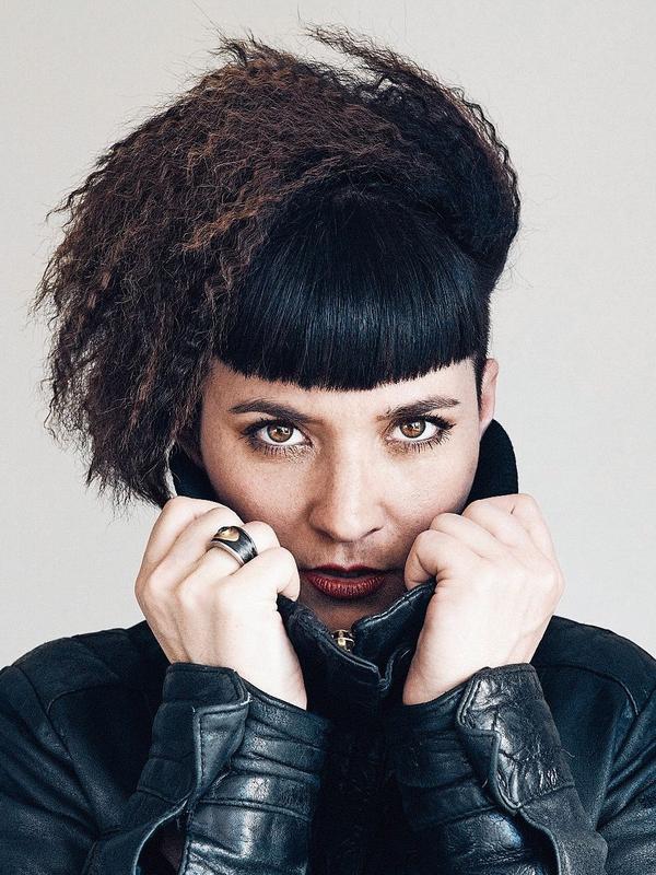 «Ich bin ein sehr rastloser Mensch», sagt die Musikerin Céline-Giulia Voser alias Cégiu. (Bild Gian Marco Castelberg/PD%29