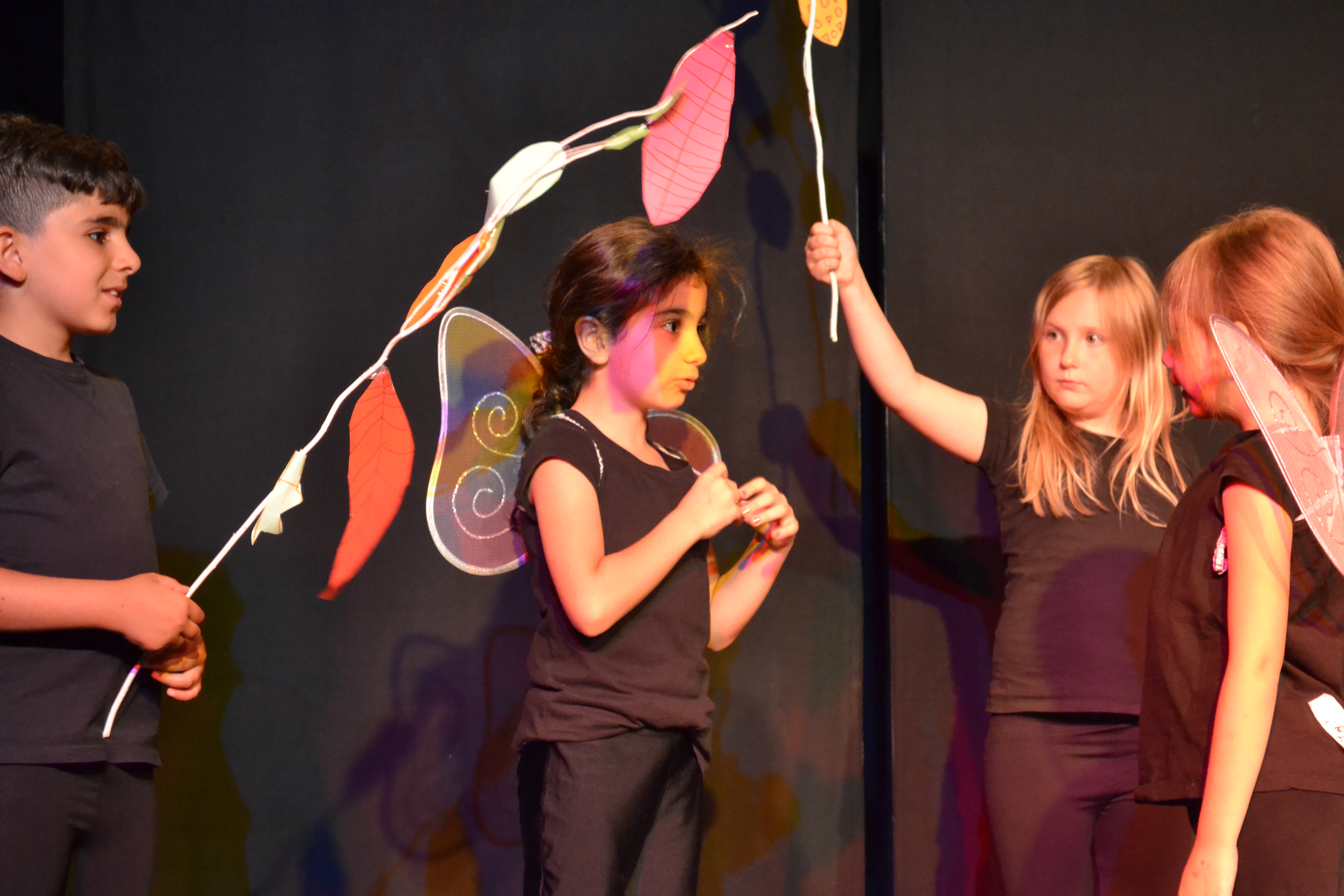 Bühne frei Minis! (Kinski & 1. Klasse, Theater) Bühne frei Minis! (Kinski & 1. Klasse, Theater)